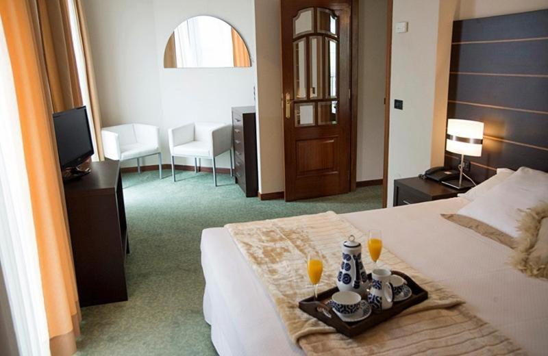 Hotel O Val Do Naseiro Viveiro Habitación foto
